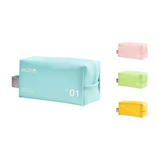 TROUSSE DE TOILETTE IMPERMÉABLE