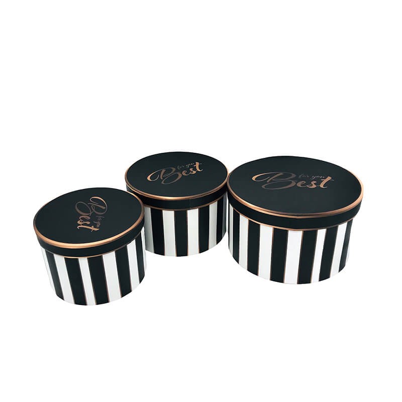 BOITE À CADEAU PM -19CM X 13,5CM-