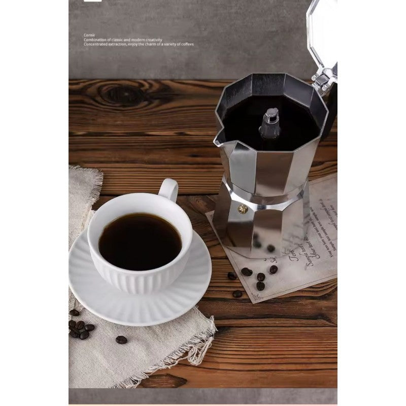 CAFETIERE EXPRESSSO EN ALUMINIUM 6 TASSES -300ML-