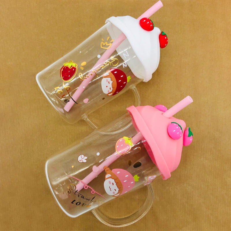 CHOPE - MUG EN VERRE AVEC COUVERCLE EN SILICONE A MOTIF FRAISE -450ML-