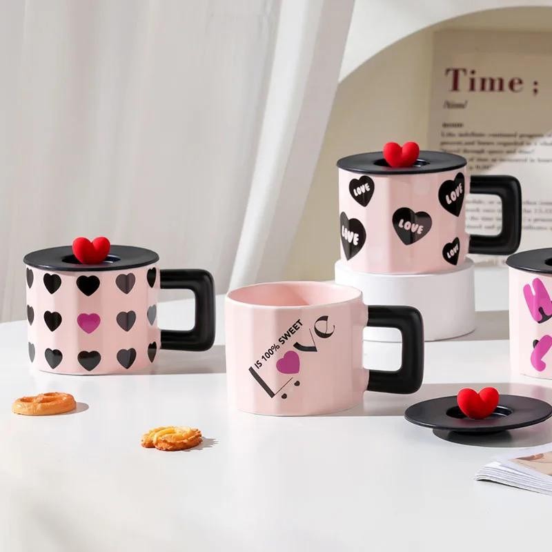 CHOPE - MUG EN VERRE AVEC COUVERCLE EN SILICONE A MOTIF LOVE -450ML-