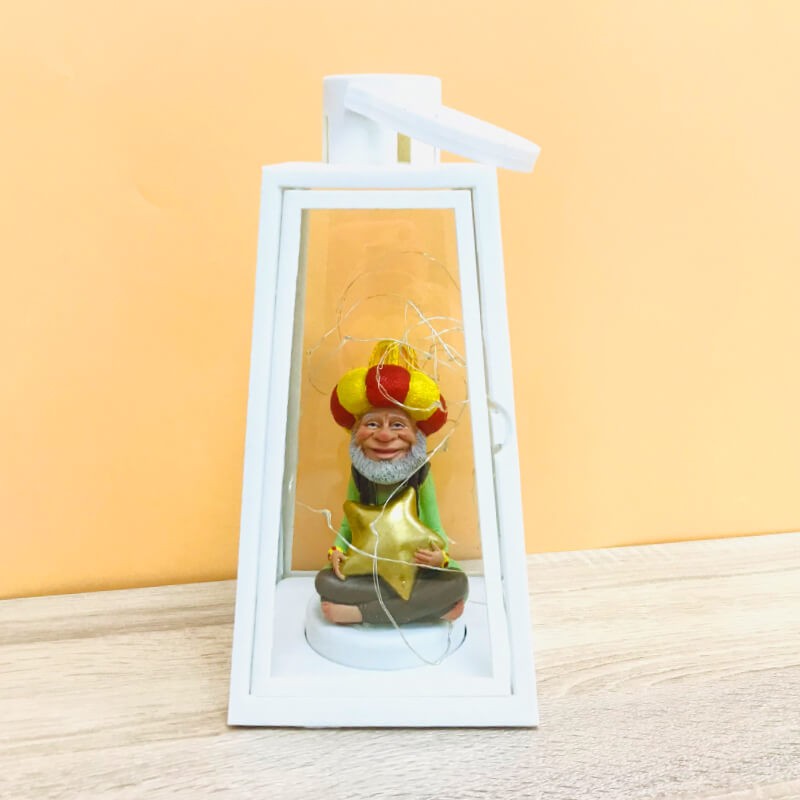 LANTERNE LED AVEC PIECE DECORATIVE EN RESINE - FANANIS-