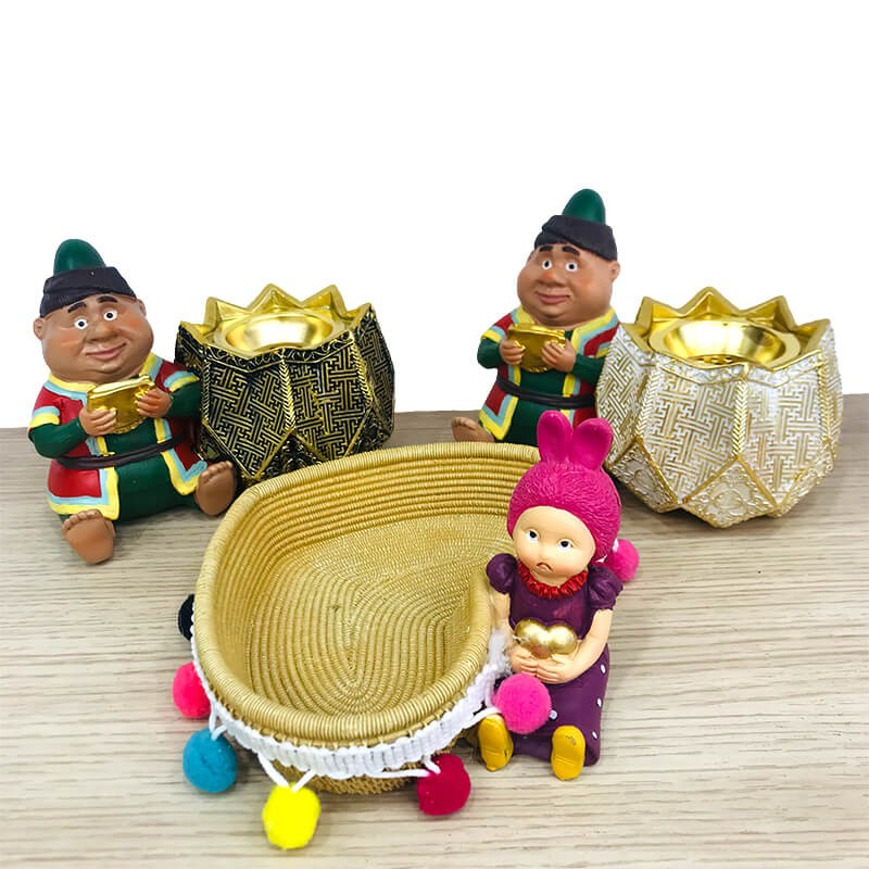 PLATEAU AVEC PIECE DECORATIVE EN RESINE FILLE - RAMADHAN-