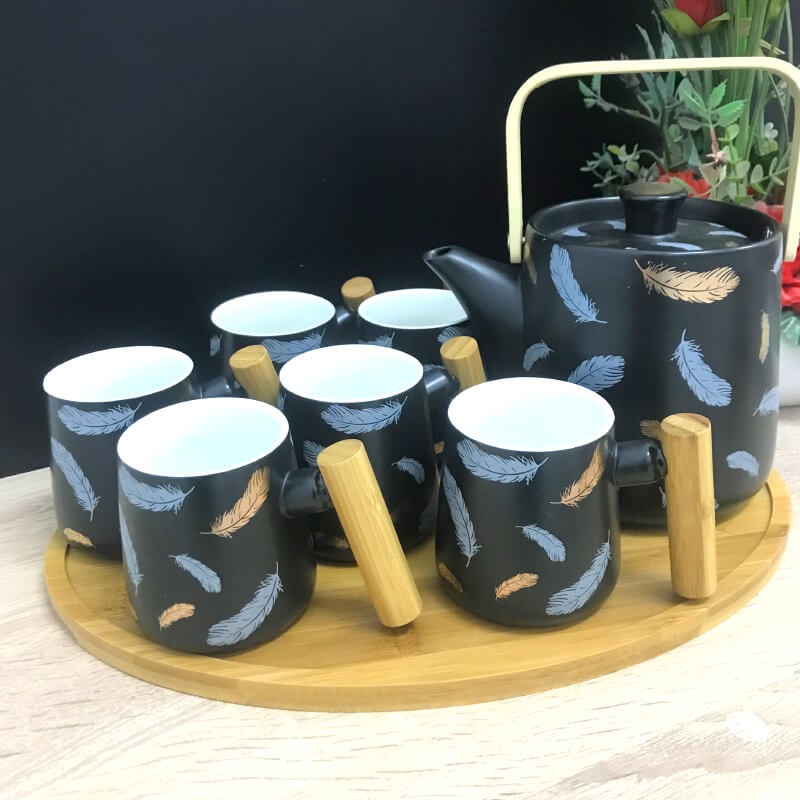 SERVICE CAFE EN CERAMIQUE AVEC PLATEAU EN BOIS UNE THÉIÈRE ET 6 TASSES