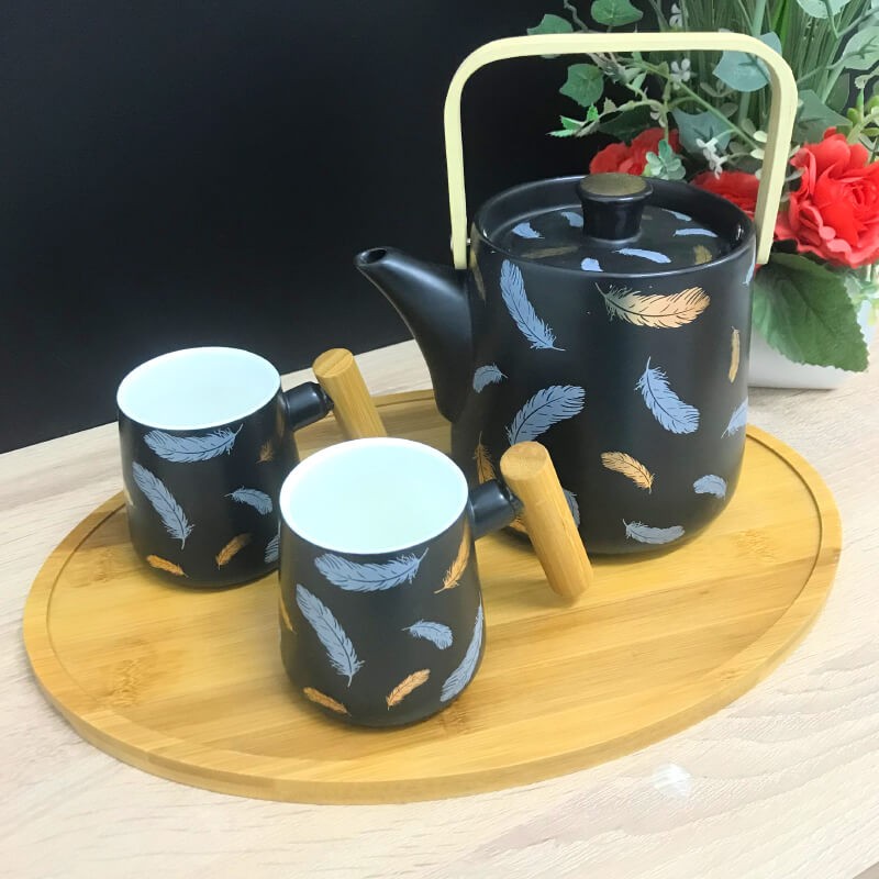 SERVICE CAFE EN CERAMIQUE AVEC PLATEAU EN BOIS UNE THÉIÈRE ET 6 TASSES